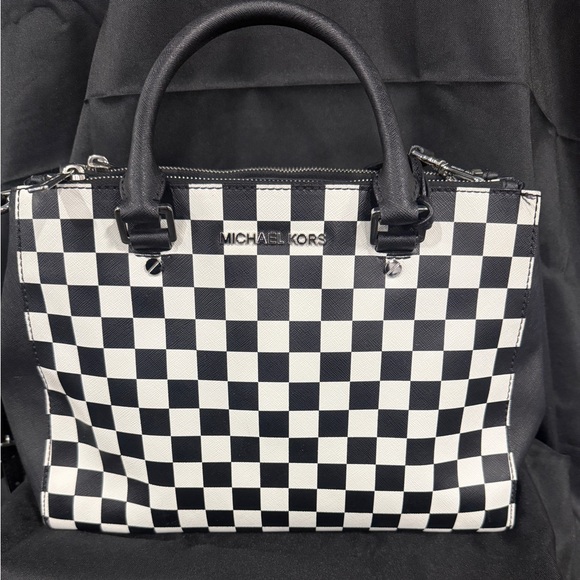Michael Kors Monochrome Checkered Satchel - Picture 3 of 7